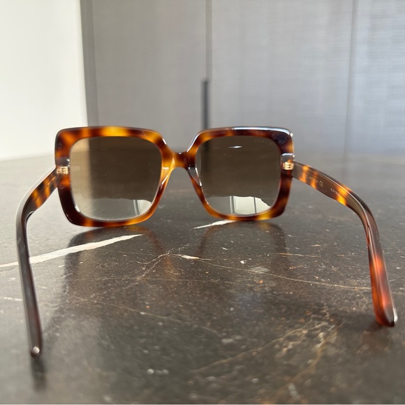 GUCCI TORTOISESHELL SUNGLASSES - Picture 2 of 7